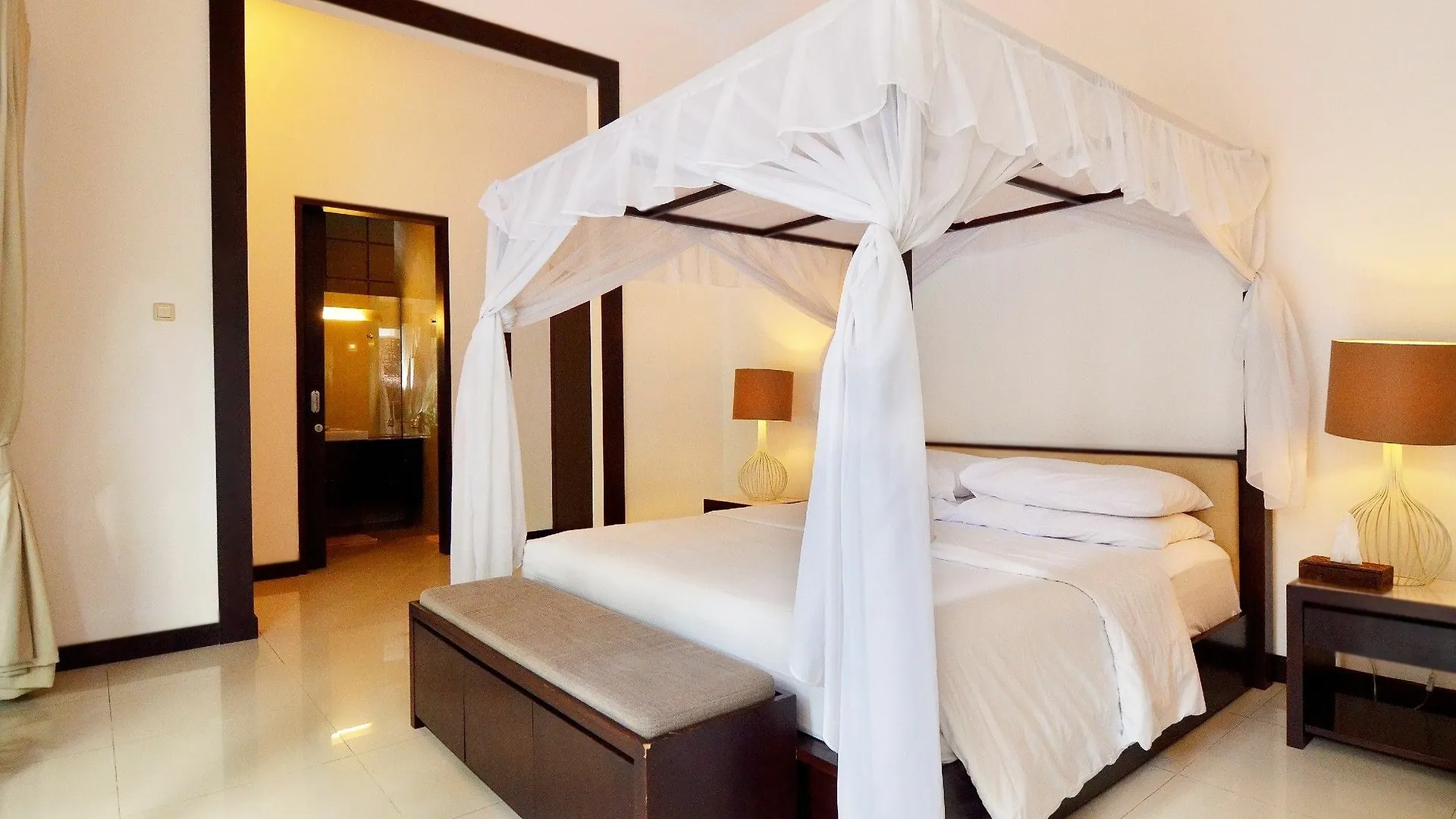 Villa Natayani سمينياك
