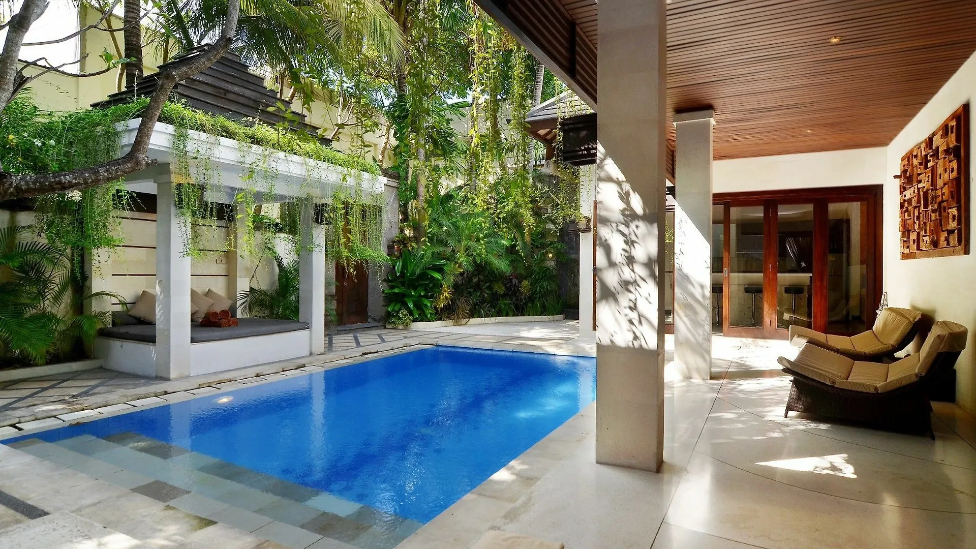 Villa Natayani سمينياك