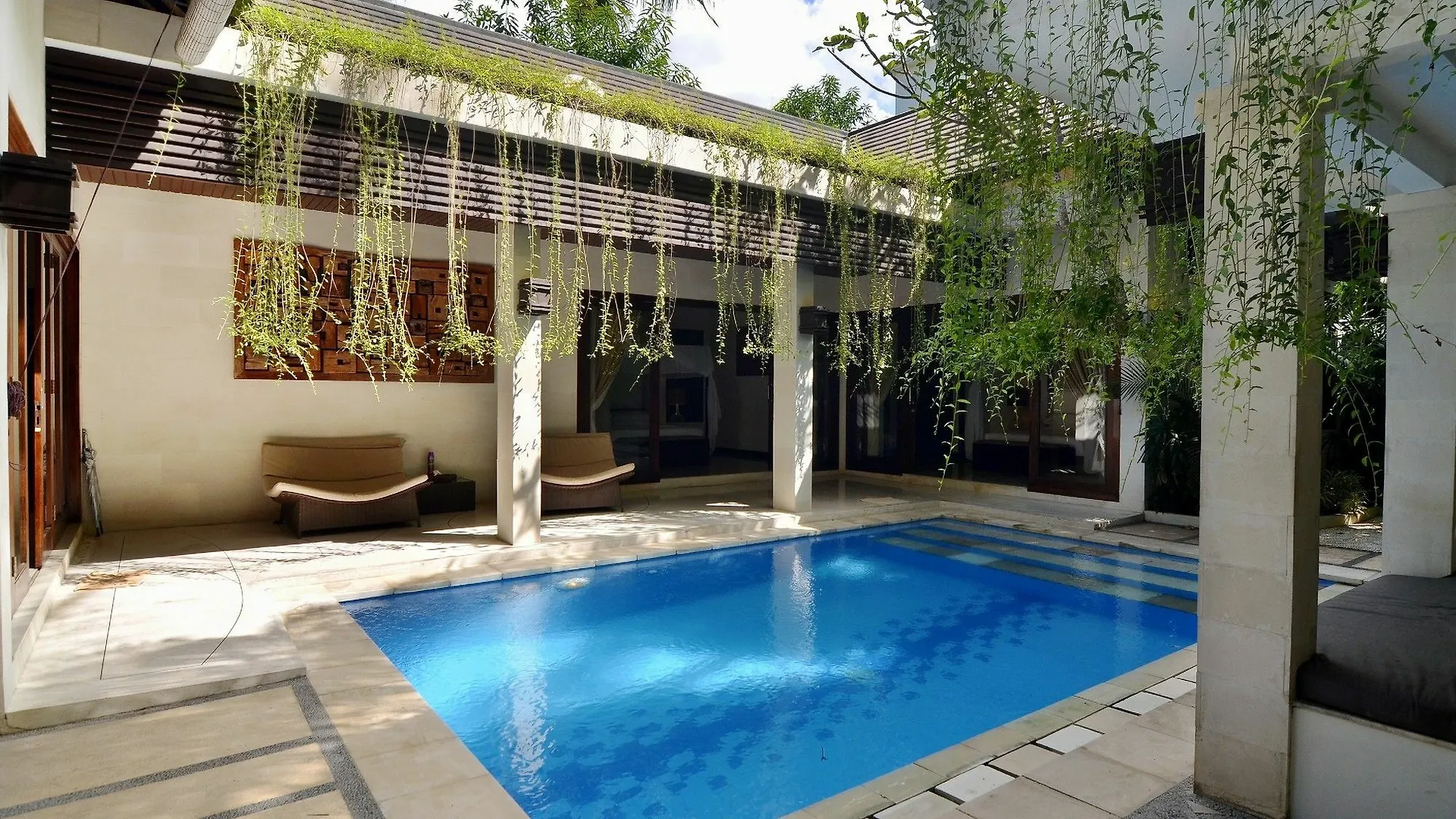 Villa Natayani سمينياك